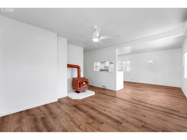 2907 E 29TH St, Vancouver, WA 98661