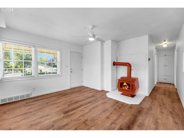 2907 E 29TH St, Vancouver, WA 98661