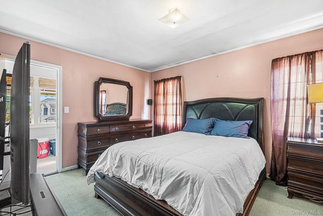 2711 Deerfield Road, Far Rockaway, NY 11691