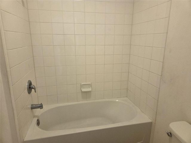 5040 BEAUCLAIR STREET, Kissimmee, FL 34758