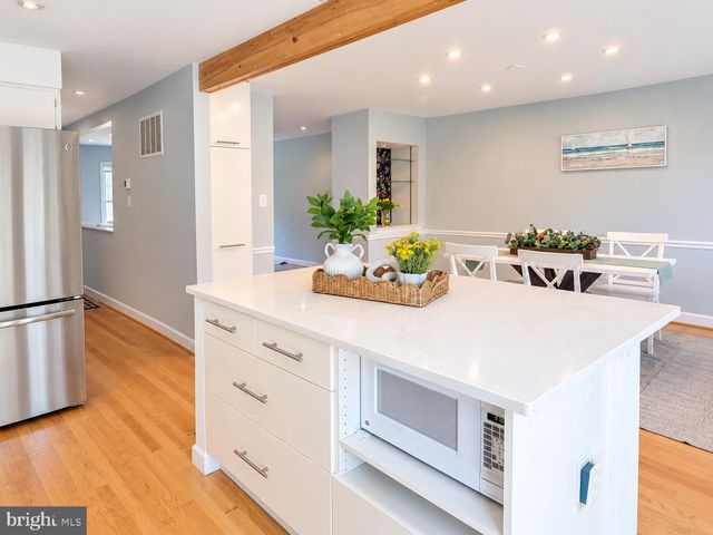 3305 SPRING LN, Falls Church, VA 22041