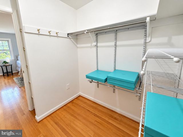 3305 SPRING LN, Falls Church, VA 22041