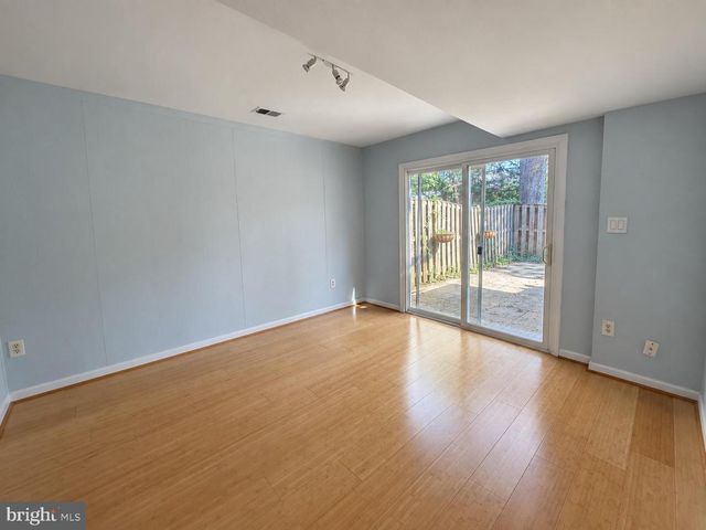 3305 SPRING LN, Falls Church, VA 22041