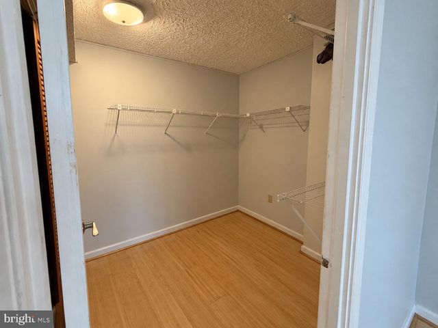 3305 SPRING LN, Falls Church, VA 22041
