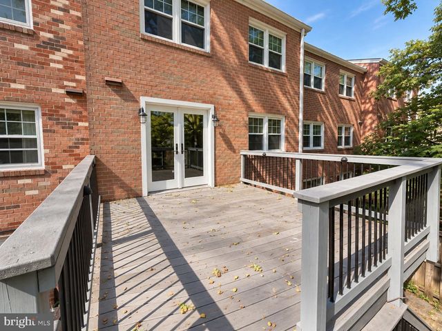 3305 SPRING LN, Falls Church, VA 22041