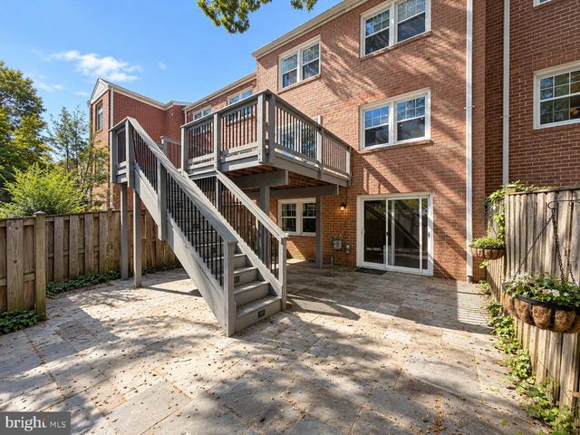 3305 SPRING LN, Falls Church, VA 22041