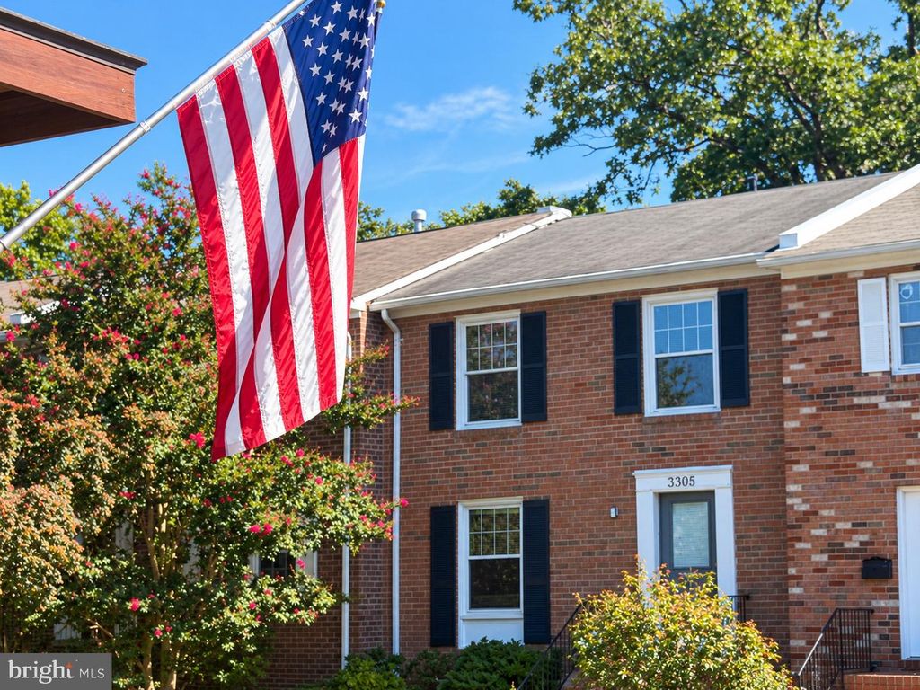 3305 SPRING LN, Falls Church, VA 22041
