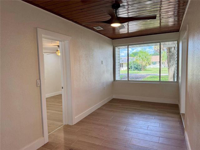 301 S SEMINOLE AVENUE, Minneola, FL 34715