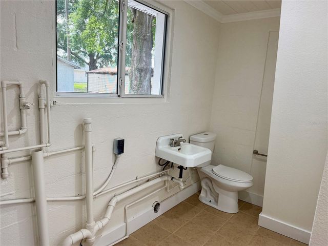 301 S SEMINOLE AVENUE, Minneola, FL 34715