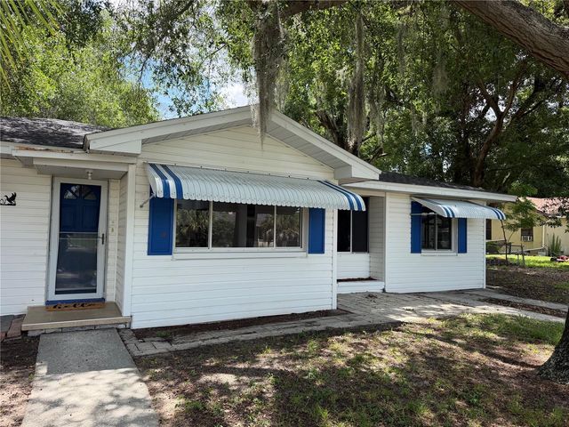 301 S SEMINOLE AVENUE, Minneola, FL 34715
