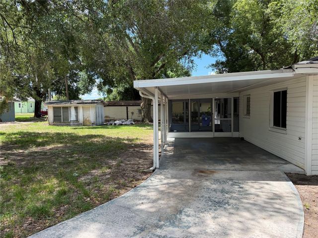 301 S SEMINOLE AVENUE, Minneola, FL 34715