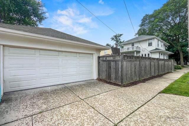 619 N 4th Avenue, Maywood, IL 60153