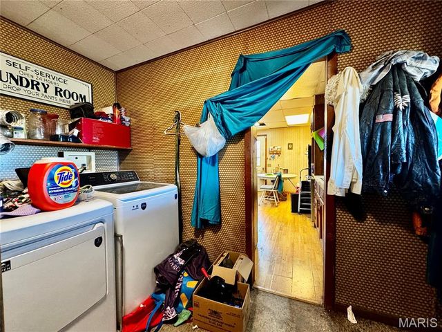 36911 Highway Bb, Lebanon, MO 65536