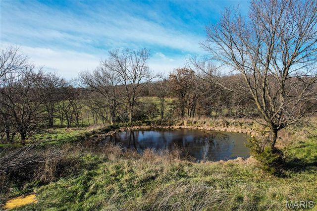 36911 Highway Bb, Lebanon, MO 65536