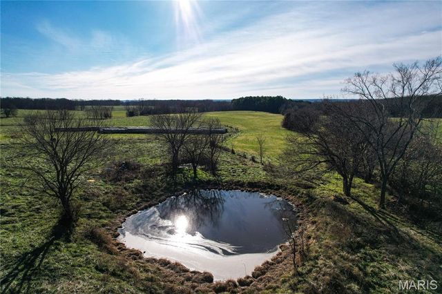 36911 Highway Bb, Lebanon, MO 65536