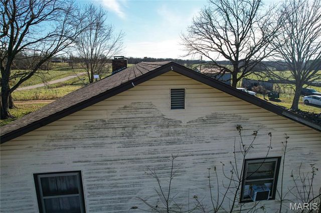 36911 Highway Bb, Lebanon, MO 65536