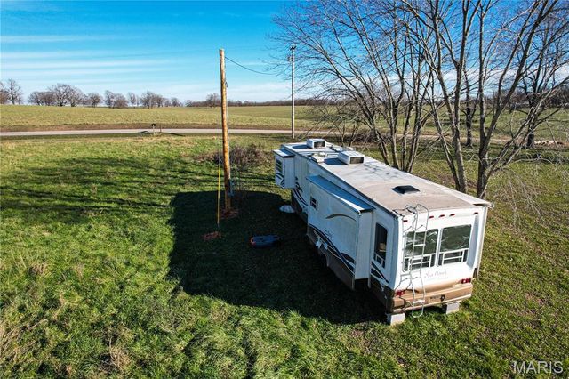 36911 Highway Bb, Lebanon, MO 65536