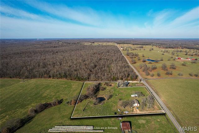 36911 Highway Bb, Lebanon, MO 65536