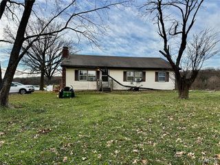 36911 Highway Bb, Lebanon, MO 65536