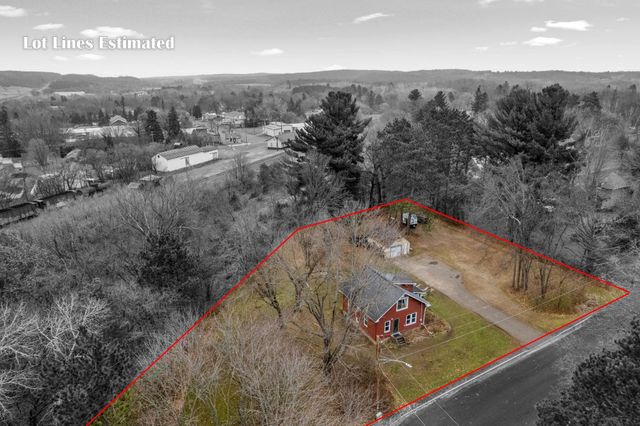 115 W Warren Street, Dresser, WI 54001