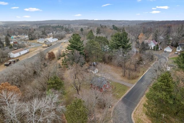 115 W Warren Street, Dresser, WI 54001