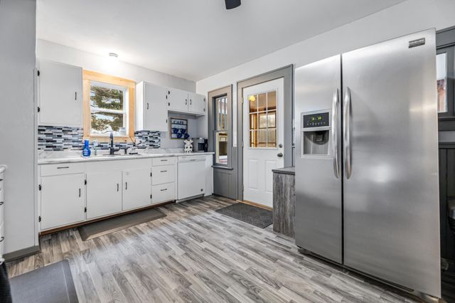 115 W Warren Street, Dresser, WI 54001