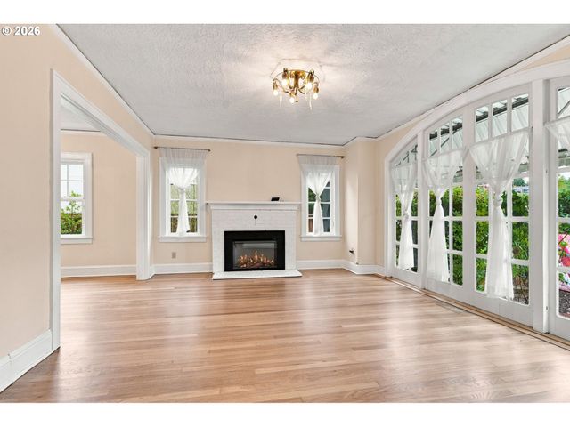 4115 Se GLADSTONE St, Portland, OR 97202