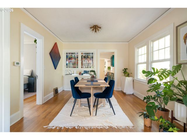4115 Se GLADSTONE St, Portland, OR 97202