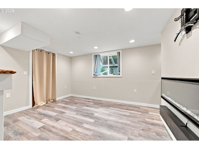 4115 Se GLADSTONE St, Portland, OR 97202