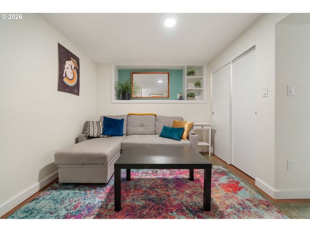 4115 Se GLADSTONE St, Portland, OR 97202