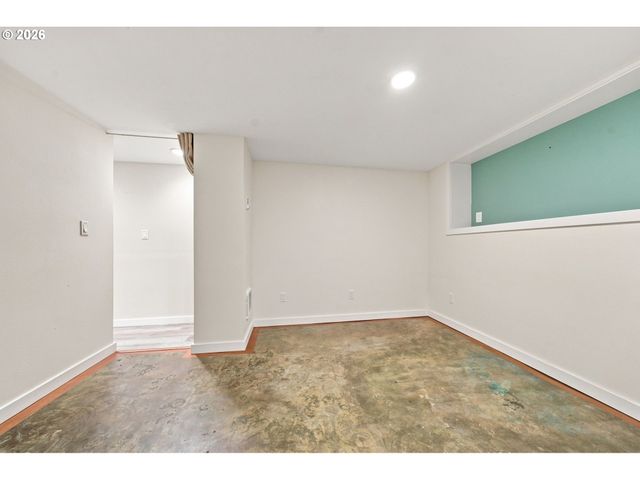 4115 Se GLADSTONE St, Portland, OR 97202