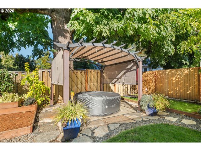 4115 Se GLADSTONE St, Portland, OR 97202