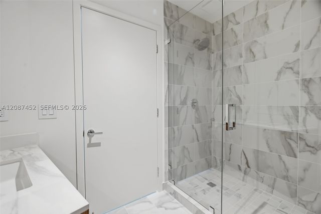 1400 Biscayne Blvd 3803, Miami, FL 33132
