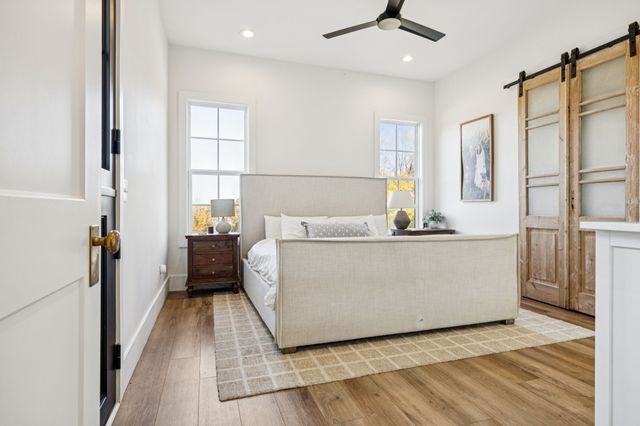 890 Hackberry Ln, Nunnelly, TN 37137