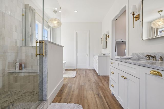 890 Hackberry Ln, Nunnelly, TN 37137