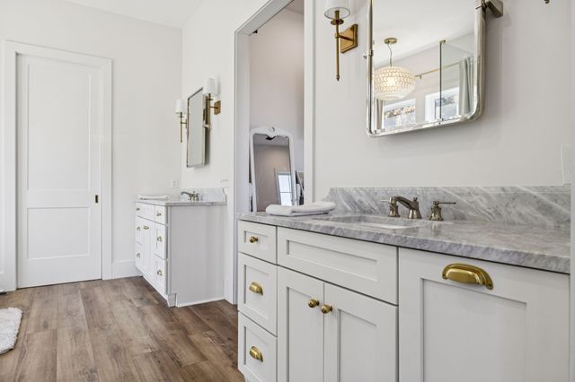 890 Hackberry Ln, Nunnelly, TN 37137