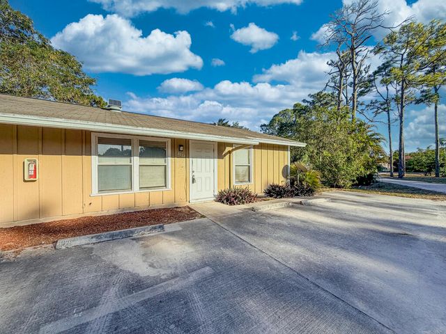 2028 Major Drive, West Palm Beach, FL 33415