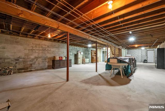 193 Pulis Avenue, Franklin Lakes, NJ 07417