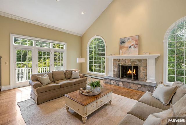 193 Pulis Avenue, Franklin Lakes, NJ 07417