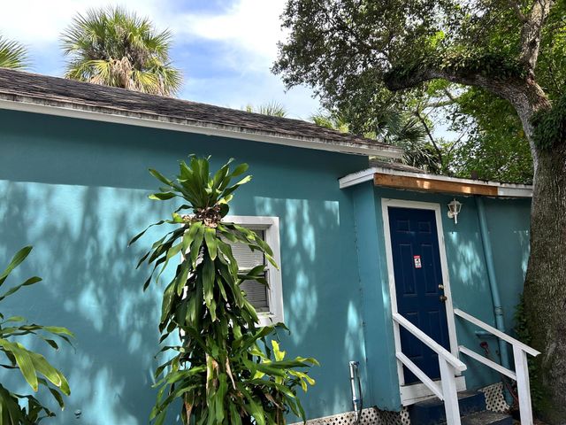 705 Avenue B, Fort Pierce, FL 34950