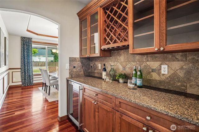 1408 180th Avenue E, Lake Tapps, WA 98391