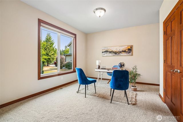 1408 180th Avenue E, Lake Tapps, WA 98391