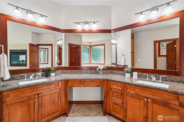 1408 180th Avenue E, Lake Tapps, WA 98391