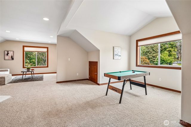 1408 180th Avenue E, Lake Tapps, WA 98391
