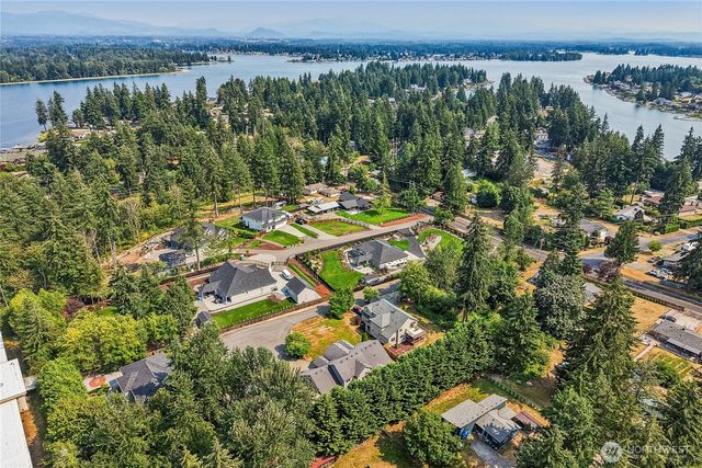 1408 180th Avenue E, Lake Tapps, WA 98391