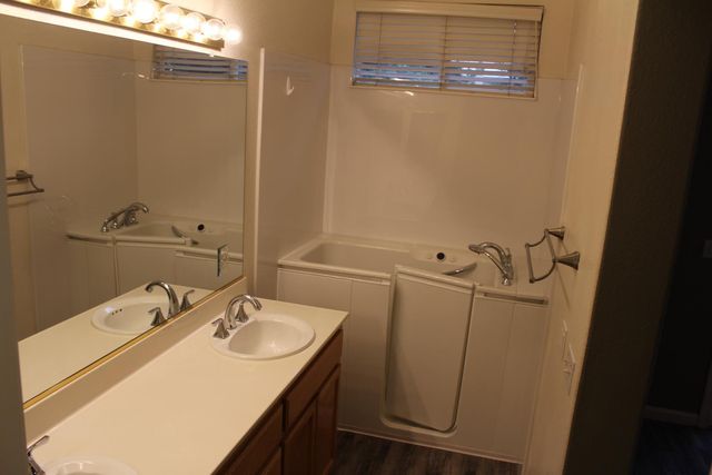 1944 Lebaron Dr, Stockton, CA 95209