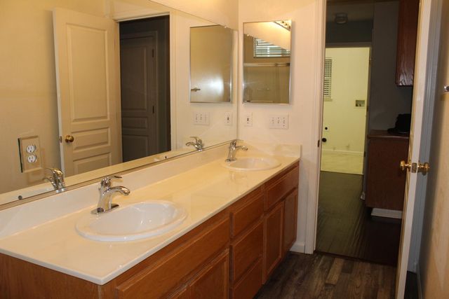 1944 Lebaron Dr, Stockton, CA 95209