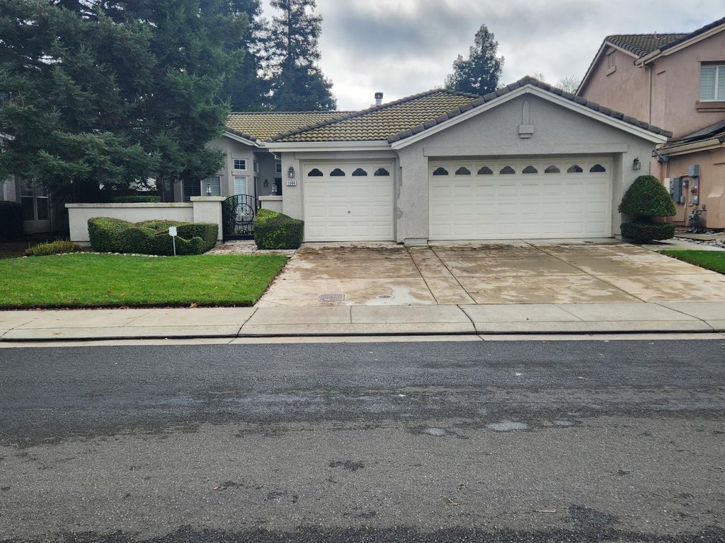 1944 Lebaron Dr, Stockton, CA 95209