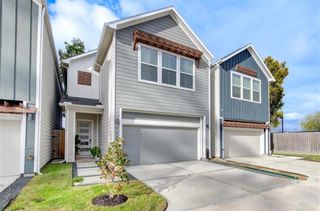 704 Pinemont Canyon Lane, Houston, TX 77018