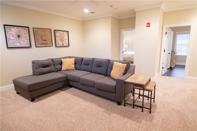 702 Mariners Circle, St Simons Island, GA 31522